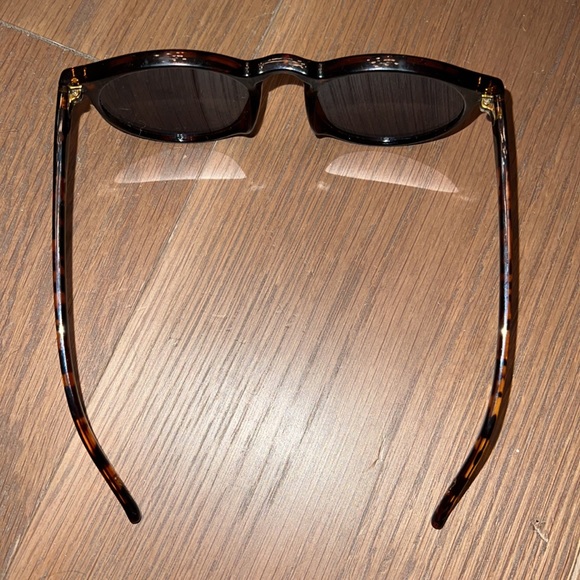 Tortoise Brown Green Reflective Lens Round Sunglasses - Picture 6 of 17